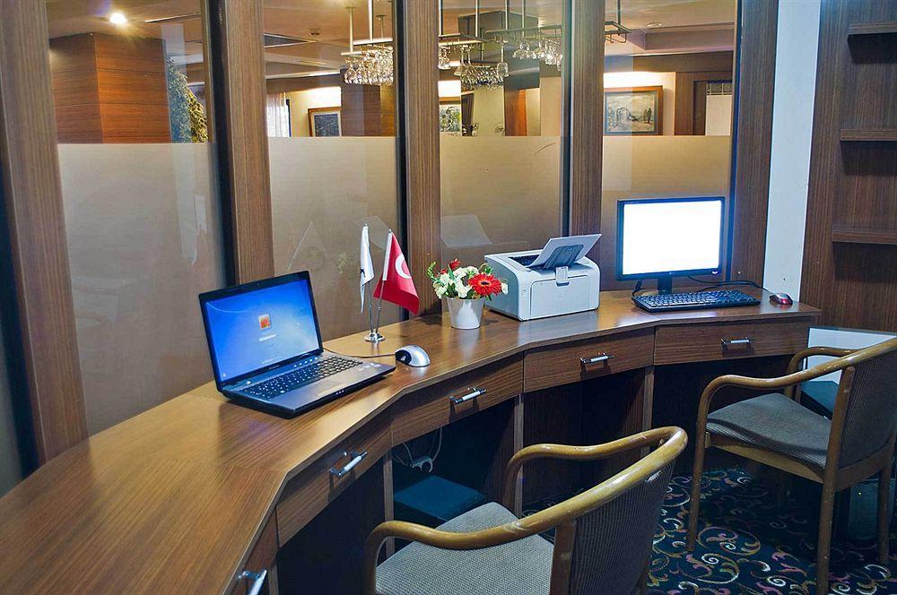 Express Elite Hotel Kucukyali Istanbul Exterior foto
