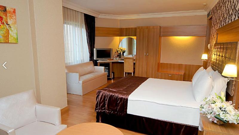 Express Elite Hotel Kucukyali Istanbul Exterior foto