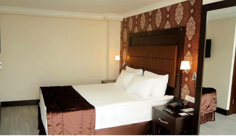 Express Elite Hotel Kucukyali Istanbul Exterior foto